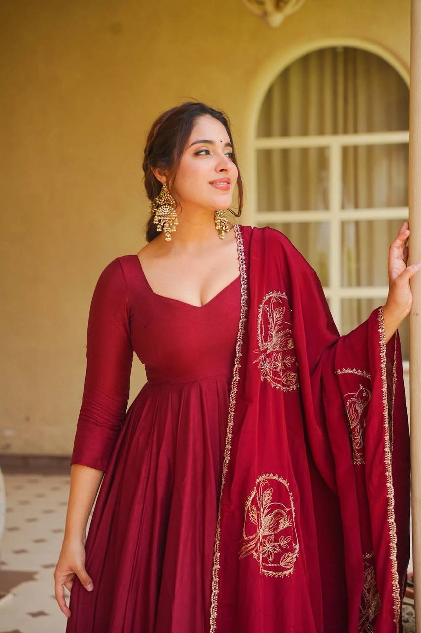 Reception Wear Red Color Silk Ready To Wear Anarkali Suit